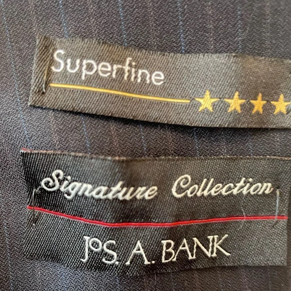 Navy Blue Pin Stripe Jos. A. Bank Signature Collection Suit 100% Wool 40R NWT